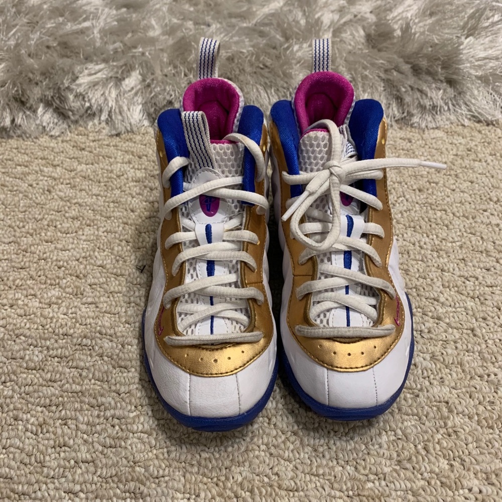 Nike shoes